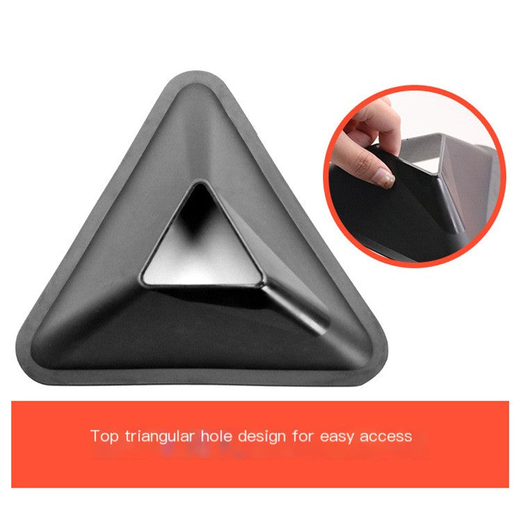 Triangular Sign Cones for Disc Golf Competition